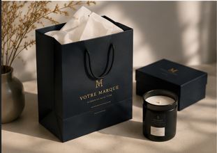 Sac shopping noir &eacute;l&eacute;gant avec logo dor&eacute;